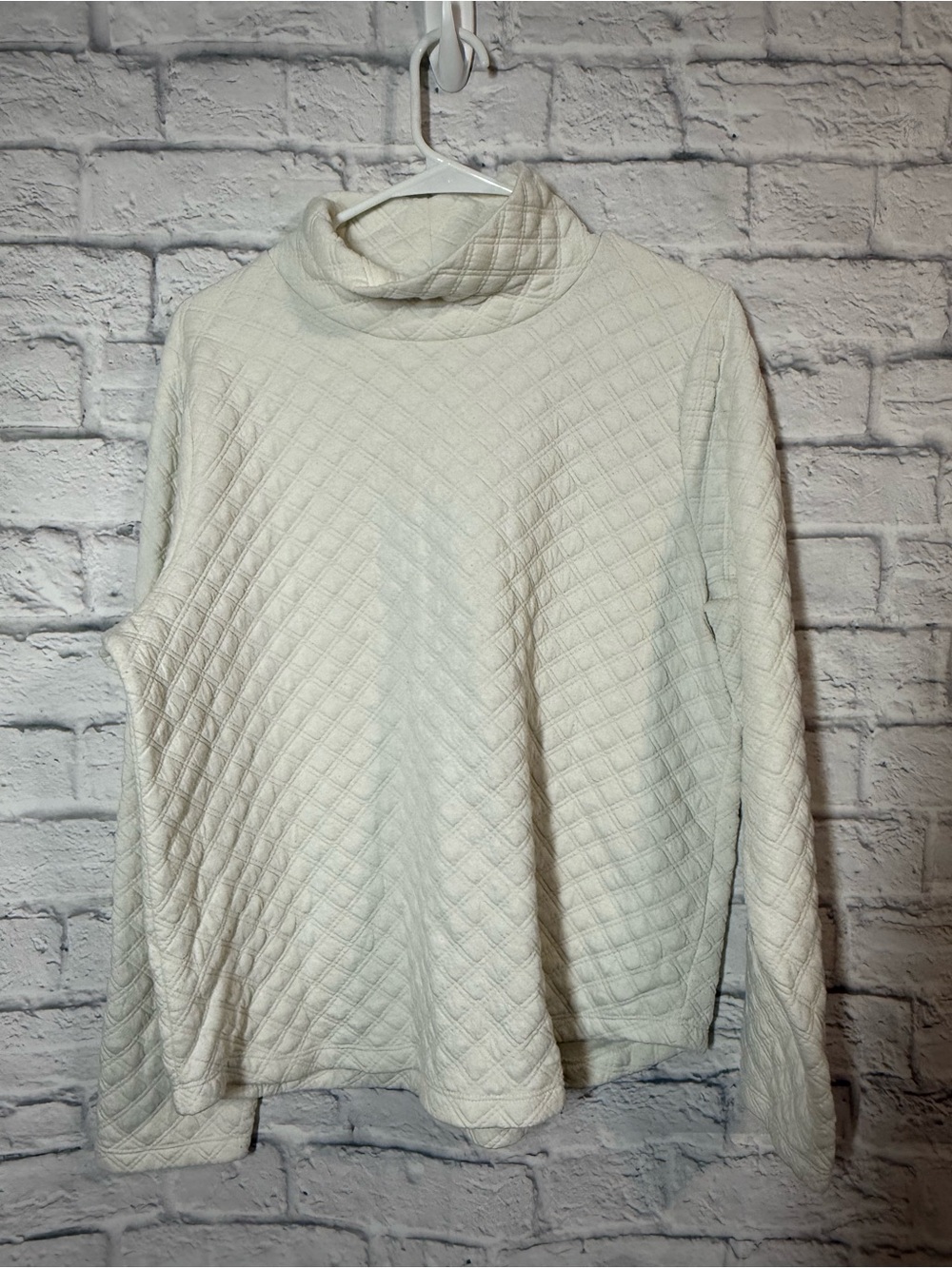 J. Crew Cream Quilted Turtleneck Pullover Large